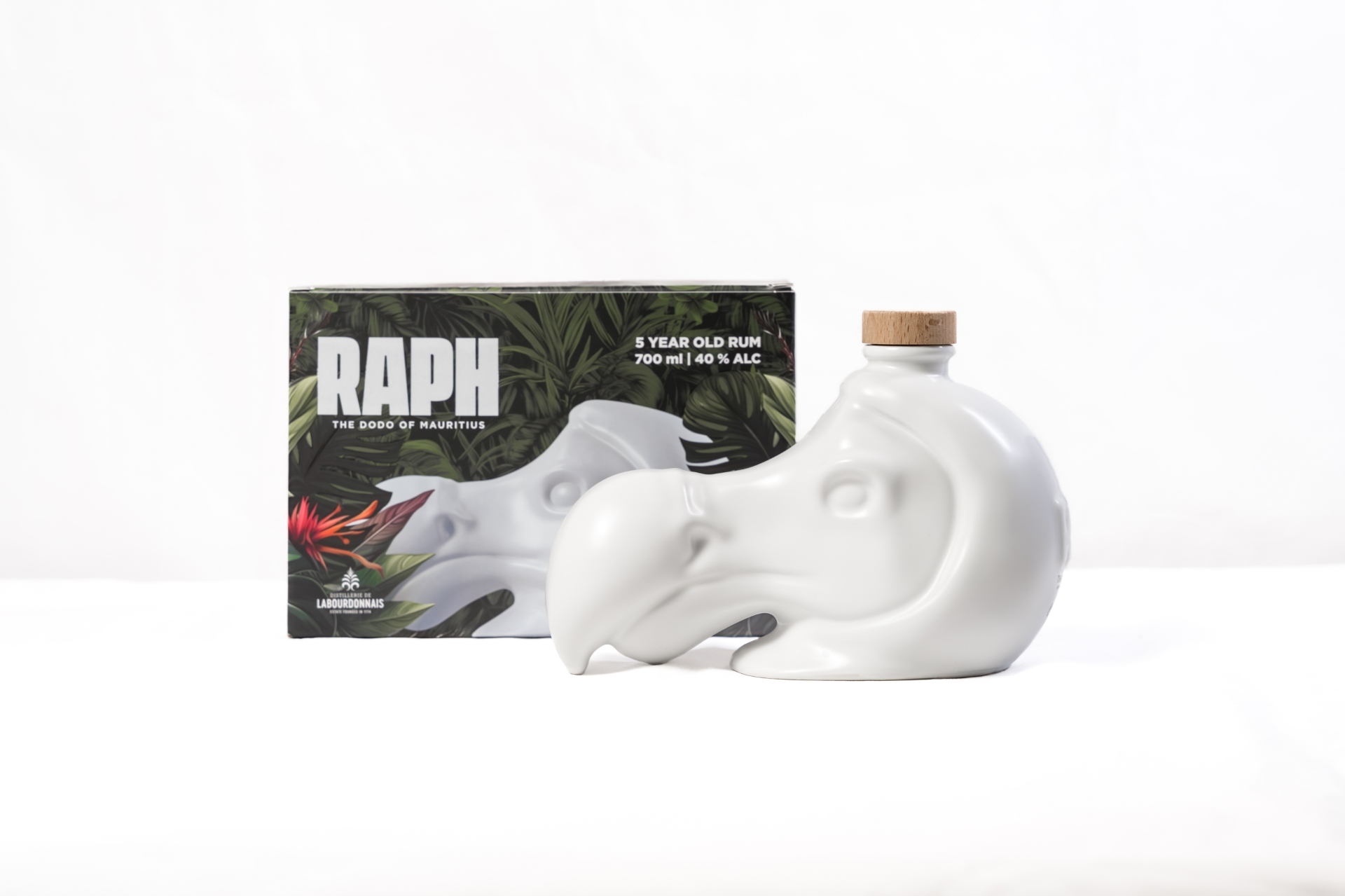 Labourdonnais RAPH (Dodo head of Mauritius) – 70cl – 40% abv. Gerry's ...